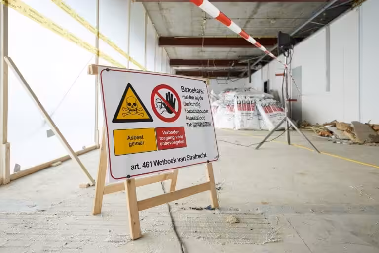 verboden toegang asbest